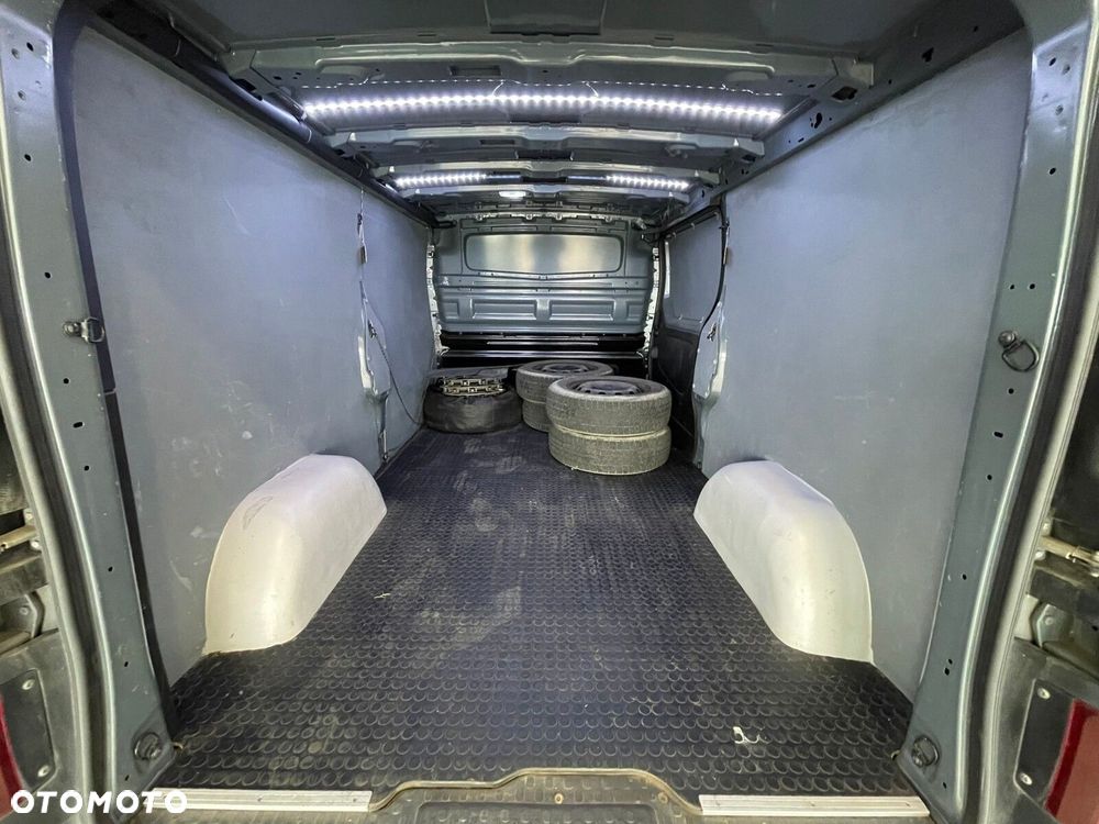 Renault Trafic - 22