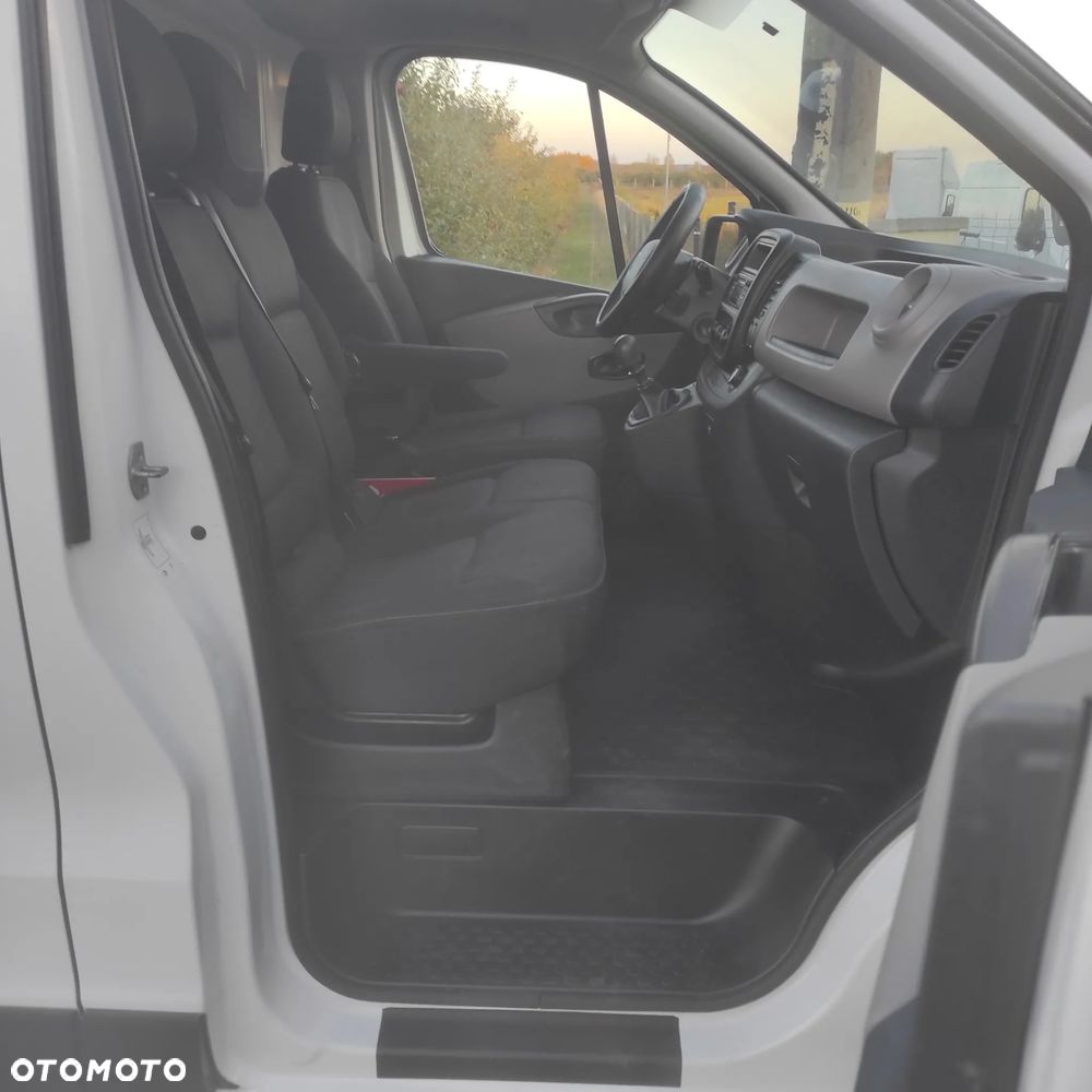 Renault Trafic - 14