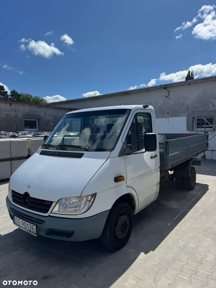 Mercedes-Benz Sprinter - 1