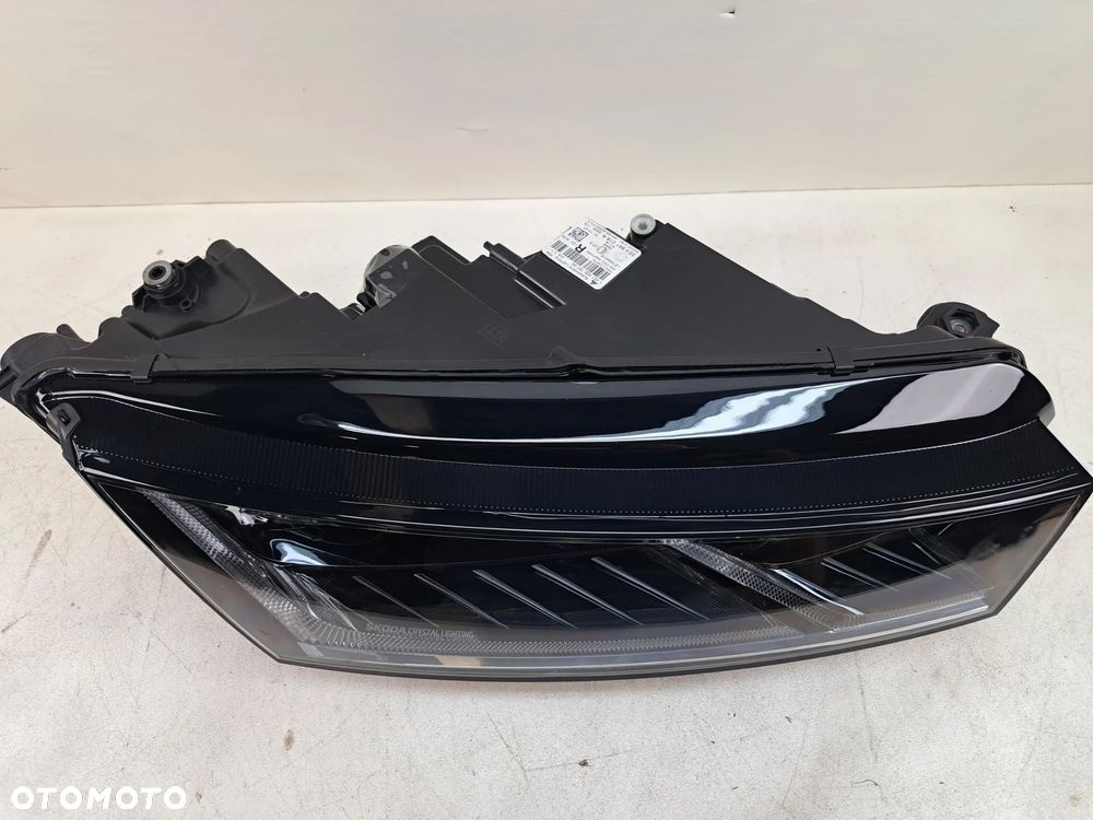 SKODA OCTAVIA IV LAMPA PRAWA FULL LED 5E4941018A - 4
