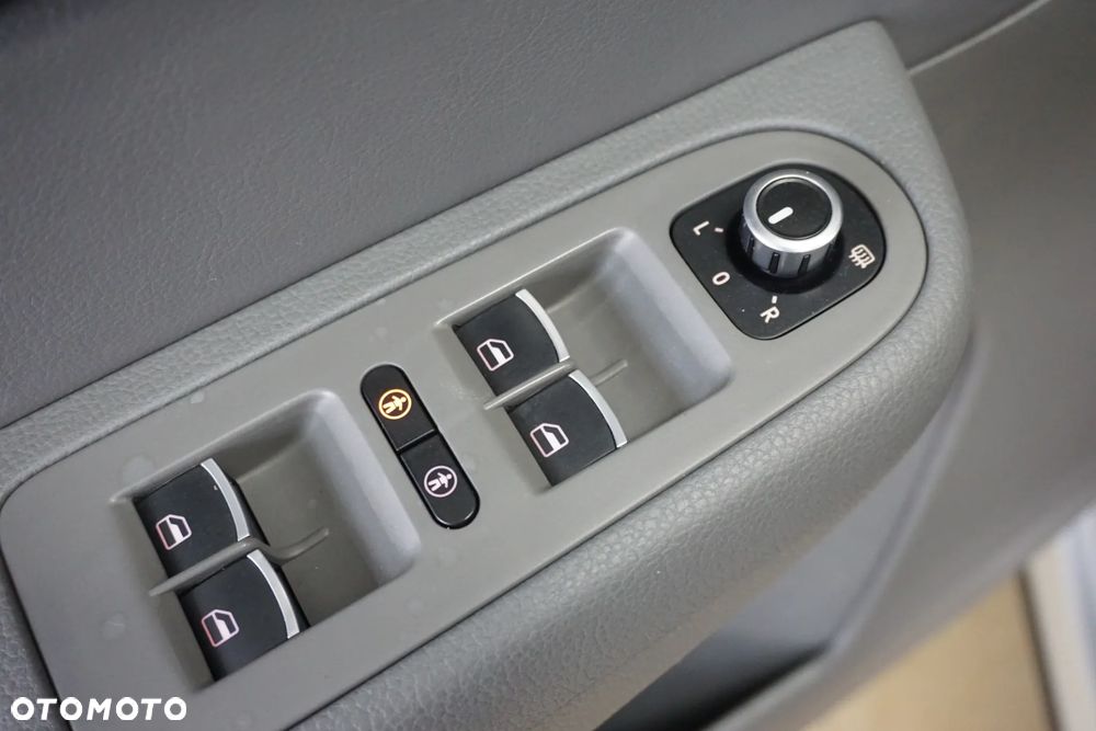 Volkswagen Sharan 2.0 TDI BlueMotion Technology Highline - 31