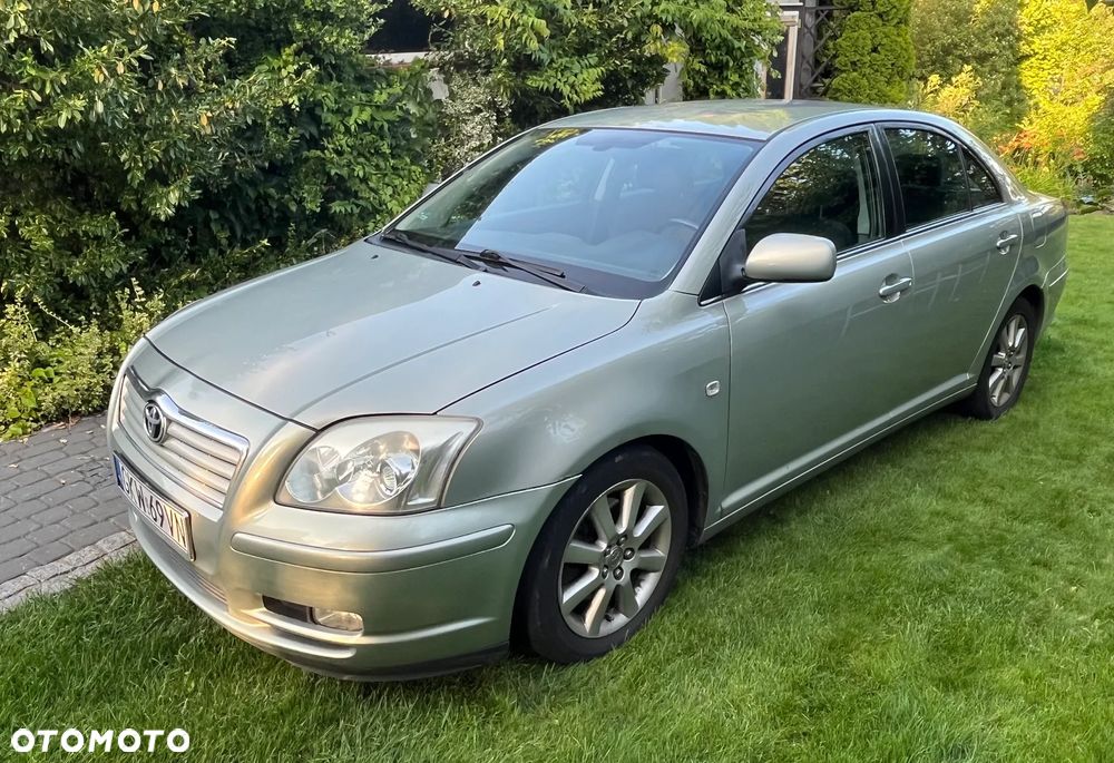 Toyota Avensis 2.0 VVT-i Sol - 1