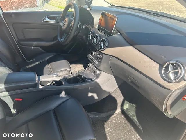 Mercedes-Benz Klasa B 180 (CDI) d 7G-DCT - 9