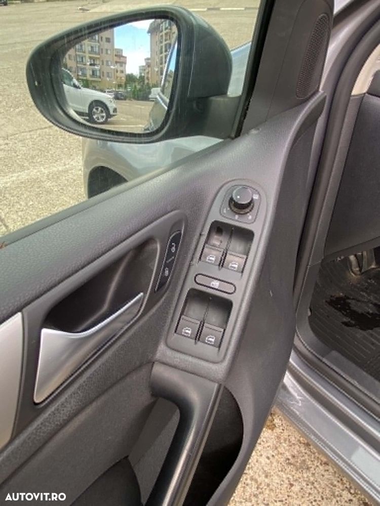 Volkswagen Golf 1.4 TSI Comfortline - 3