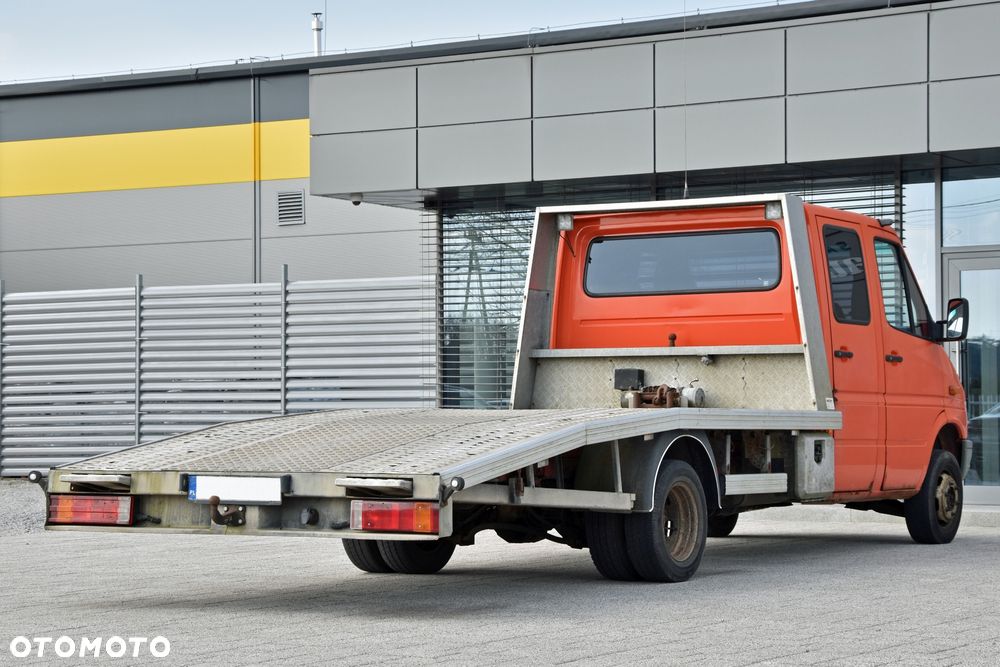 Mercedes-Benz Sprinter - 8