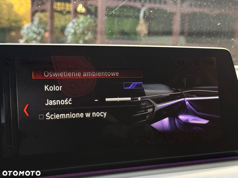 BMW Seria 5 525d Sport Line - 38