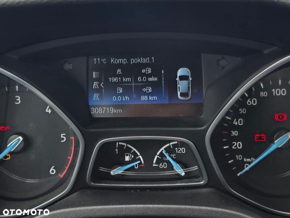 Ford Focus - 8