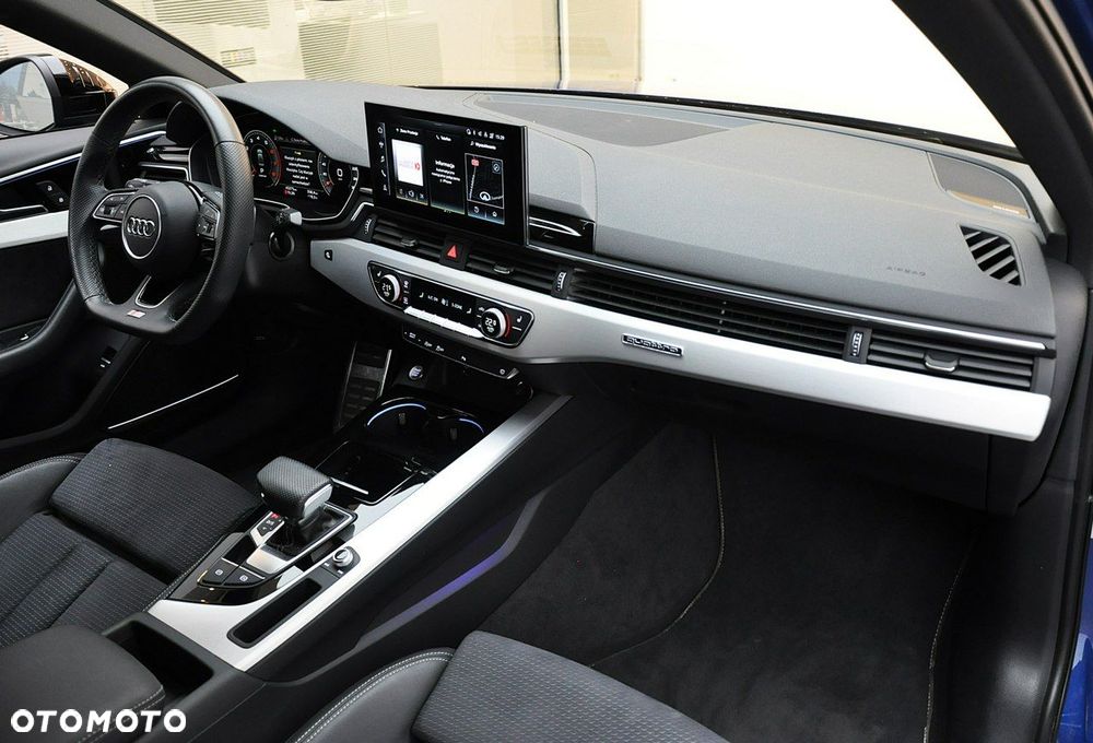 Audi A4 Limousine - 18