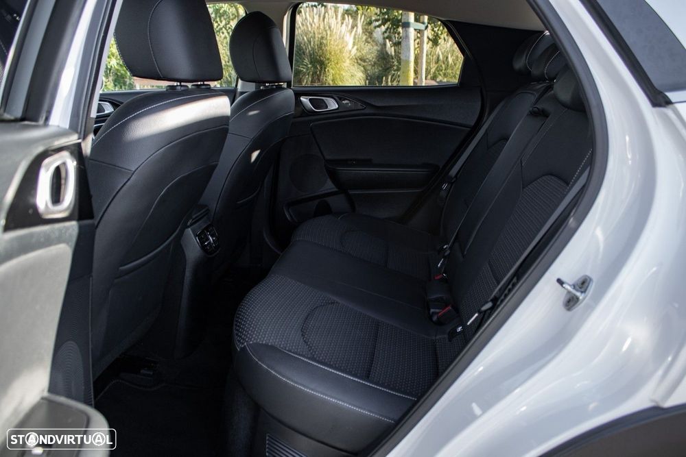 Kia XCeed 1.6 GDI DCT6 OPF Plug-in-Hybrid PLATINUM - 13