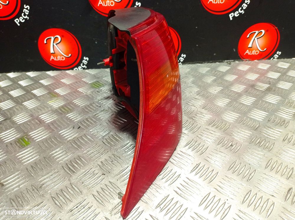 Farolim Stop Esq Volkswagen Golf Iv (1J1) - 4