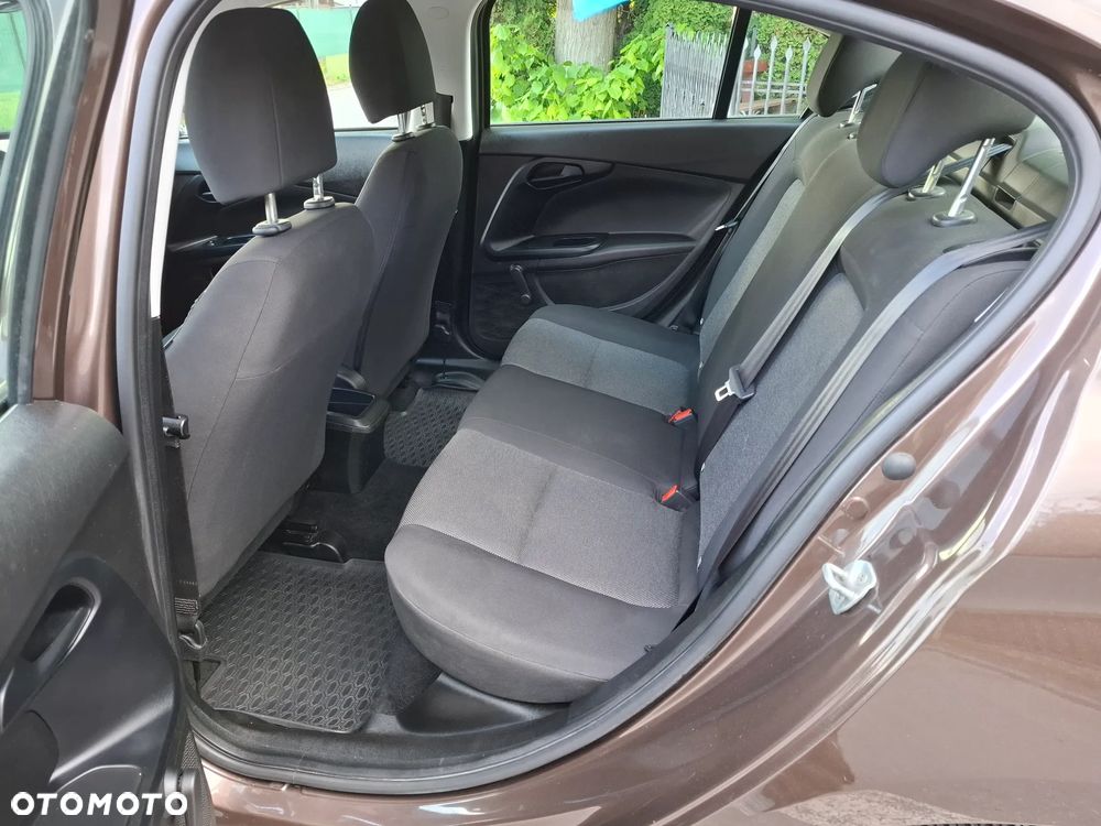 Fiat Tipo - 12