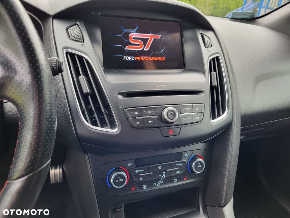 Ford Focus - 7