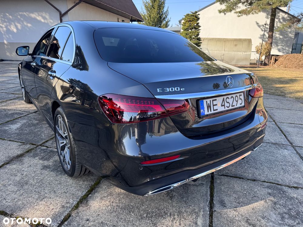 Mercedes-Benz Klasa E 300 AMG - 9