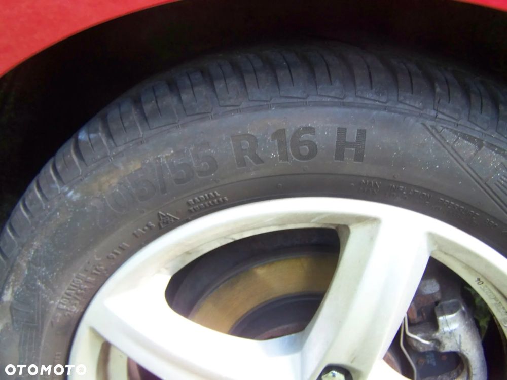 Ford Focus 1.6 TI-VCT SYNC Edition - 11