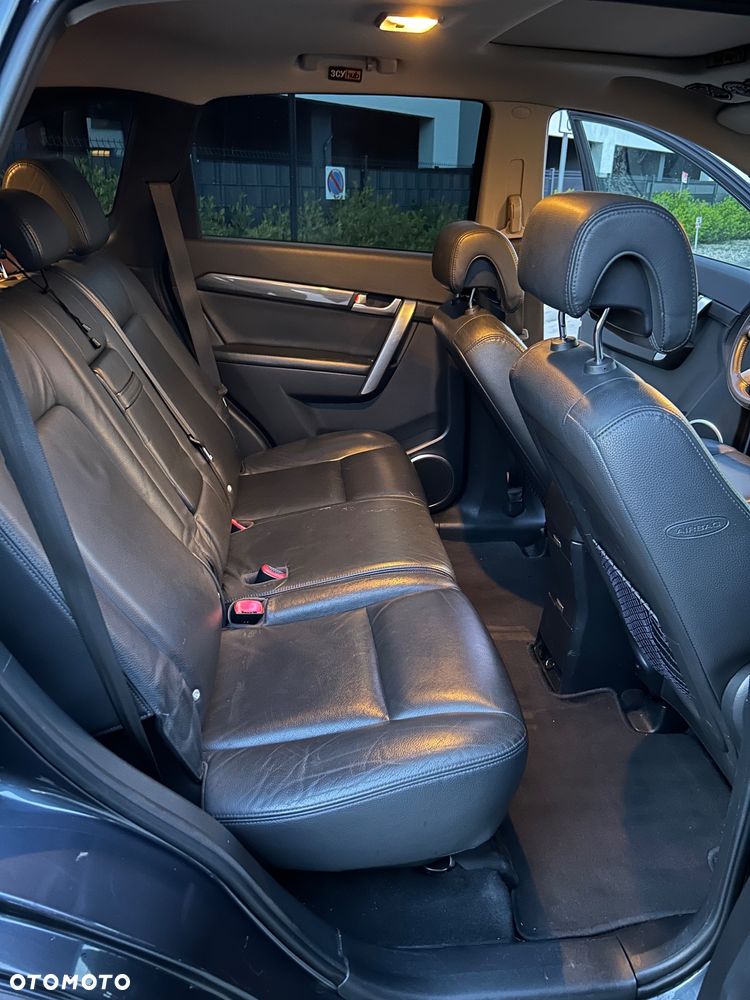 Chevrolet Captiva 3.2 LT high - 21