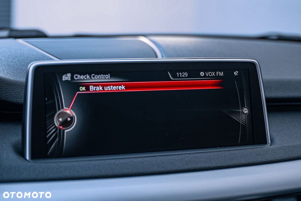 BMW X5 xDrive30d Sport-Aut - 28