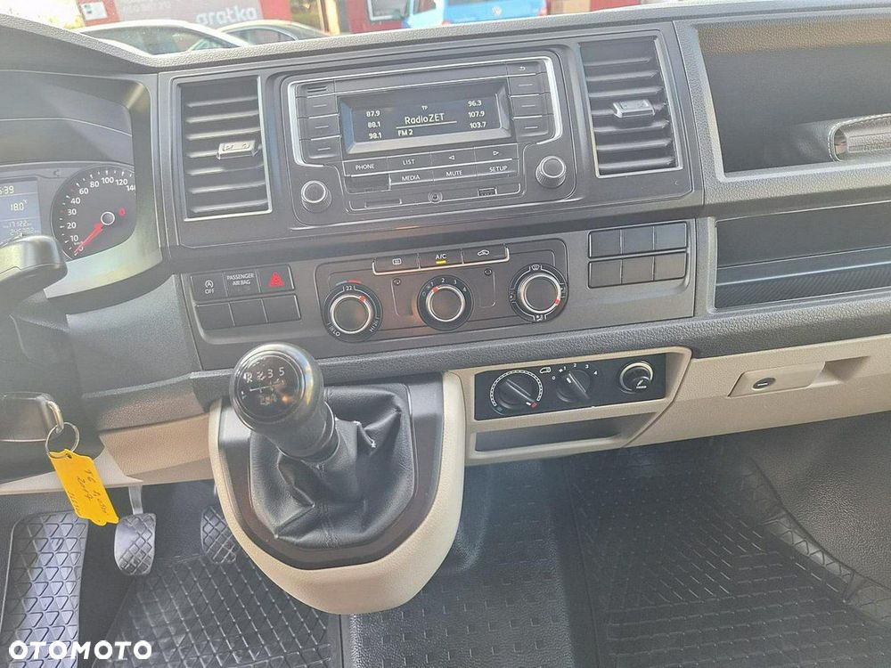Volkswagen Transporter - 10