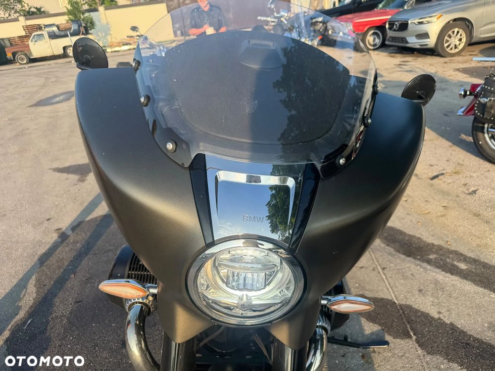 BMW R - 22