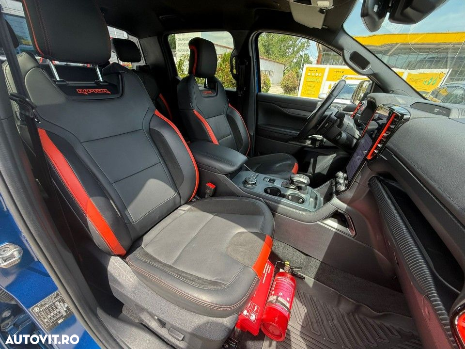 Ford Raptor - 17