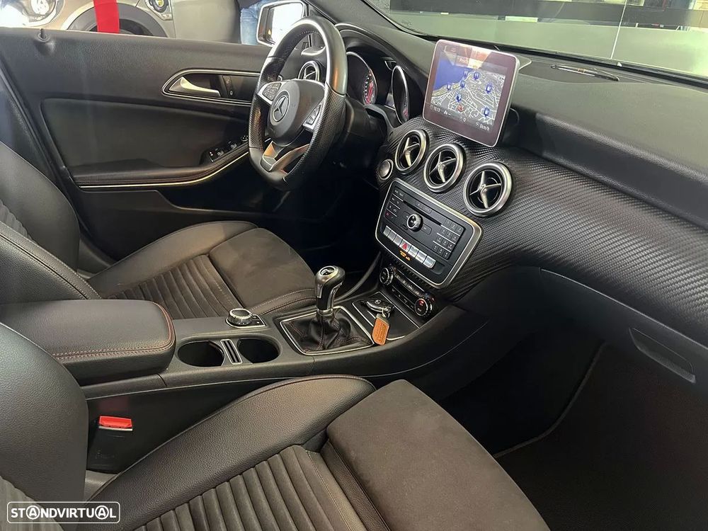 Mercedes-Benz A 160 d AMG Line - 16