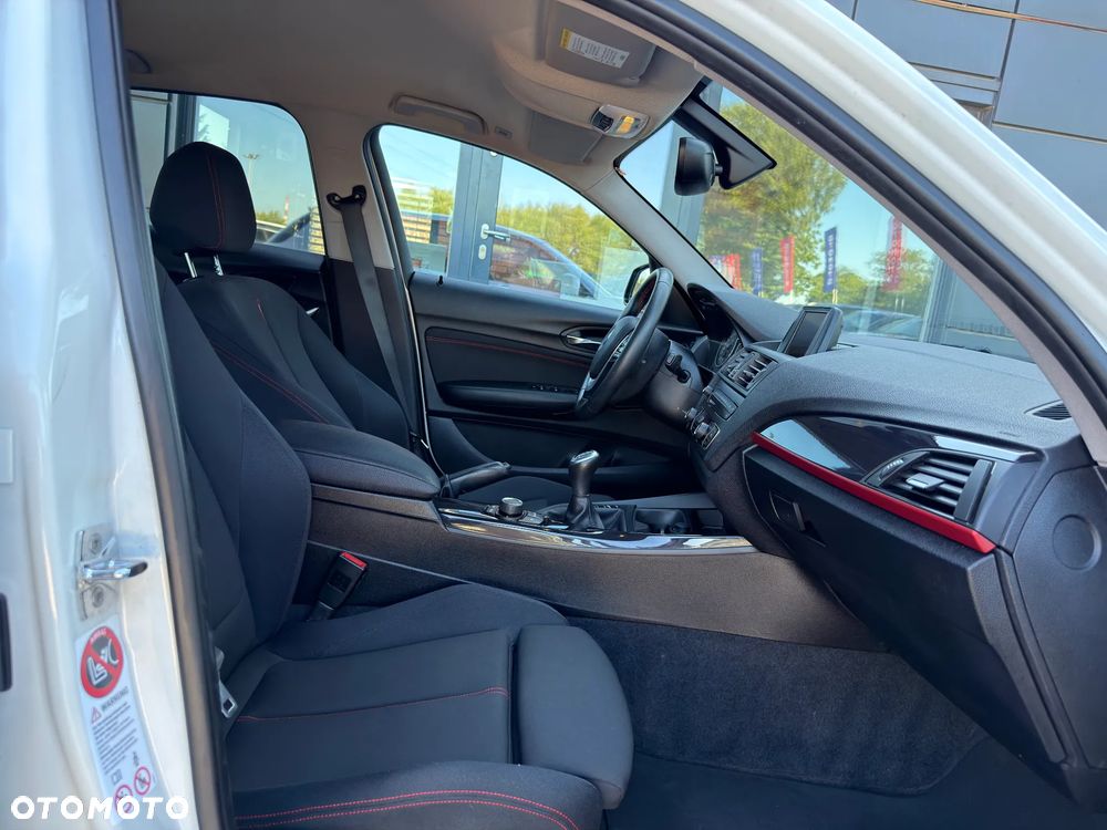 BMW Seria 1 116i Sport Line - 29