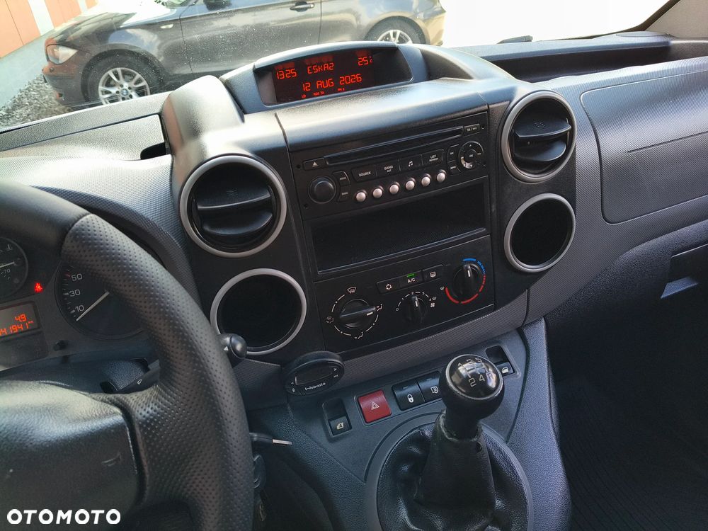 Citroën BERLINGO 1.6 HDI (90KM) 5-BIEGÓW (L1H1) KLIMA WEBASTO STAN IDEALNY 100% BEZWYPADKOWY SERWIS KM NIE MA RDZY - 14