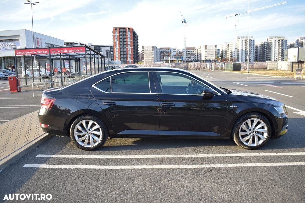 Skoda Superb 2.0 TSI DSG 4X4 Laurin & Klement - 4