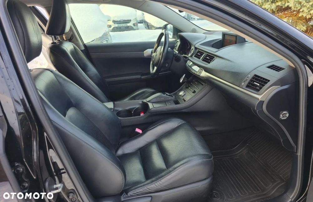 Lexus CT 200h Prestige - 27