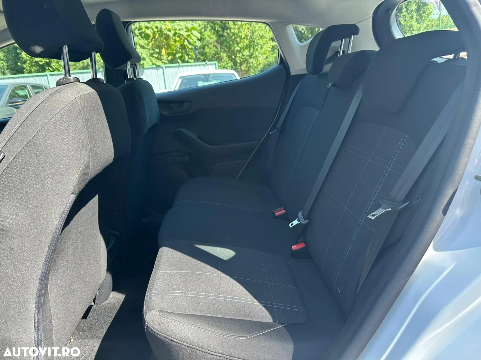 Ford Fiesta - 12
