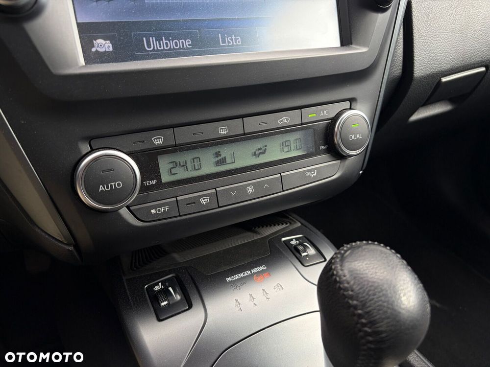 Toyota Avensis 2.0 Premium MS - 23