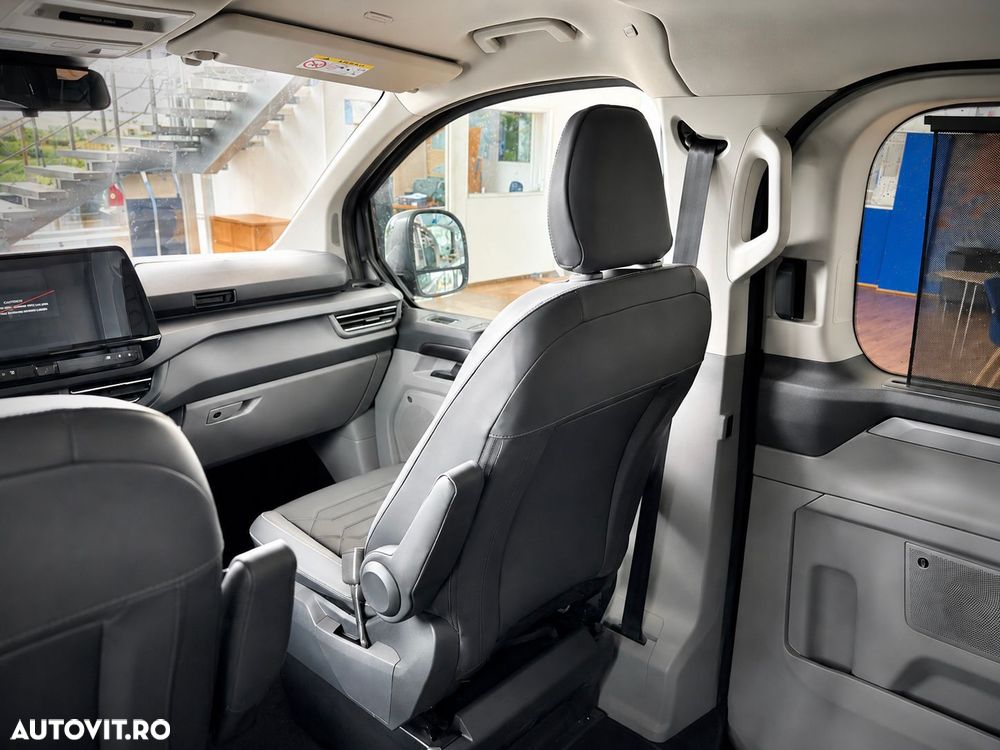 Ford Tourneo Custom L2 VA Autm. Titanium - 32