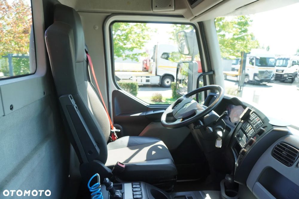 Renault C280 DTI 8 / HDS Fassi 5,6 t / Zasięg 8 m / Platforma 15 EPAL - 20