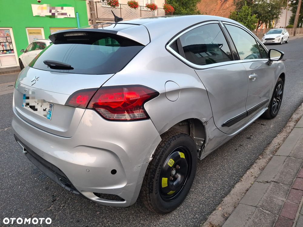 Citroën DS4 HDi 115 SoChic - 6