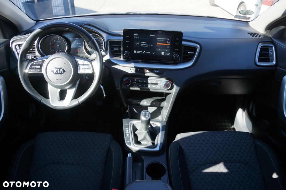 Kia Ceed 1.6 CRDi SCR L - 11