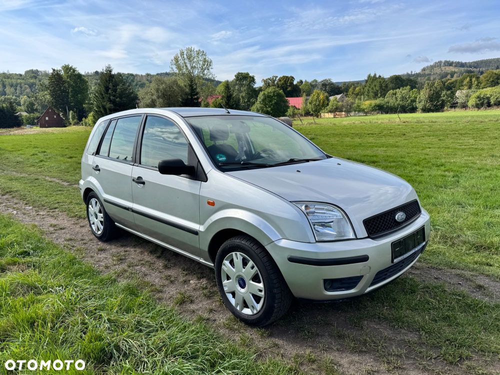 Ford Fusion - 2