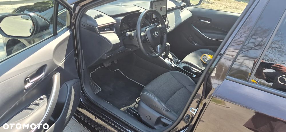 Toyota Corolla 1.8 Hybrid Style - 17