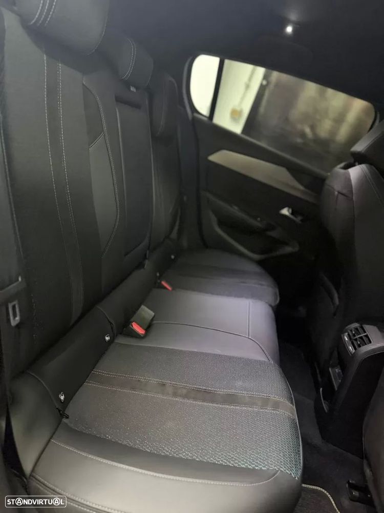 Peugeot e-308 58 kWh Allure - 14