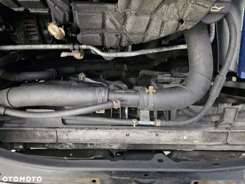 pas przedni komplet chłodnic wzmocnienie mitsubishi outlander 2.2d - 2