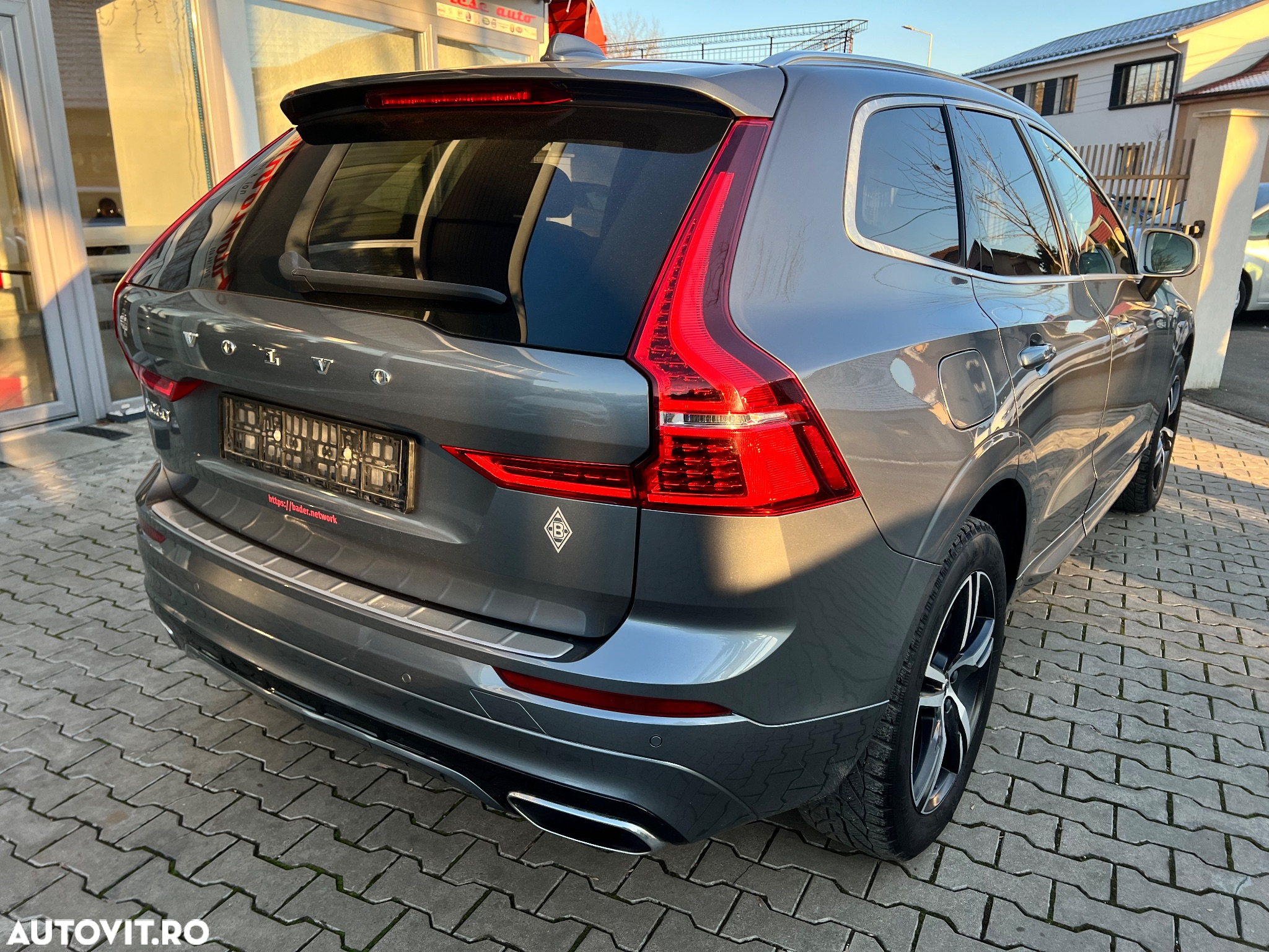 Volvo XC 60 D4 AWD Geartronic RDesign - 5