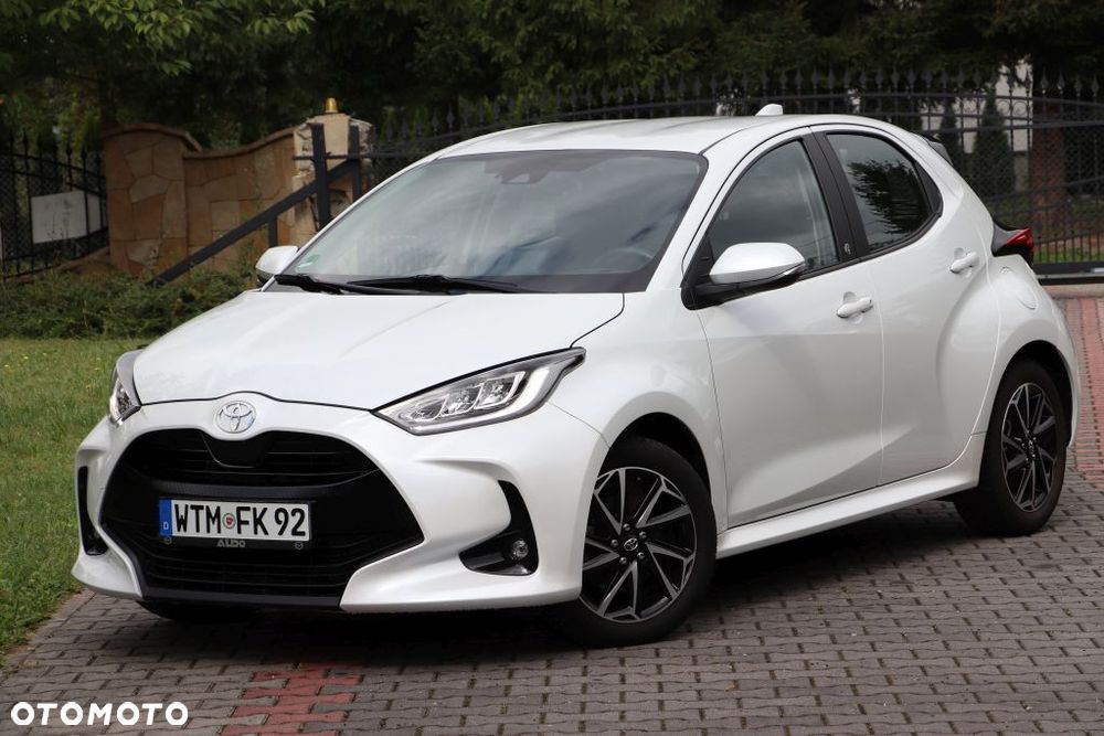 Toyota Yaris 1.5 VVT-i Team Deutschland - 1