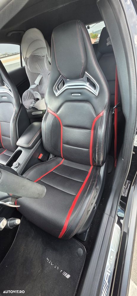Mercedes-Benz A 45 AMG 4Matic AMG Speedshift 7G-DCT - 13