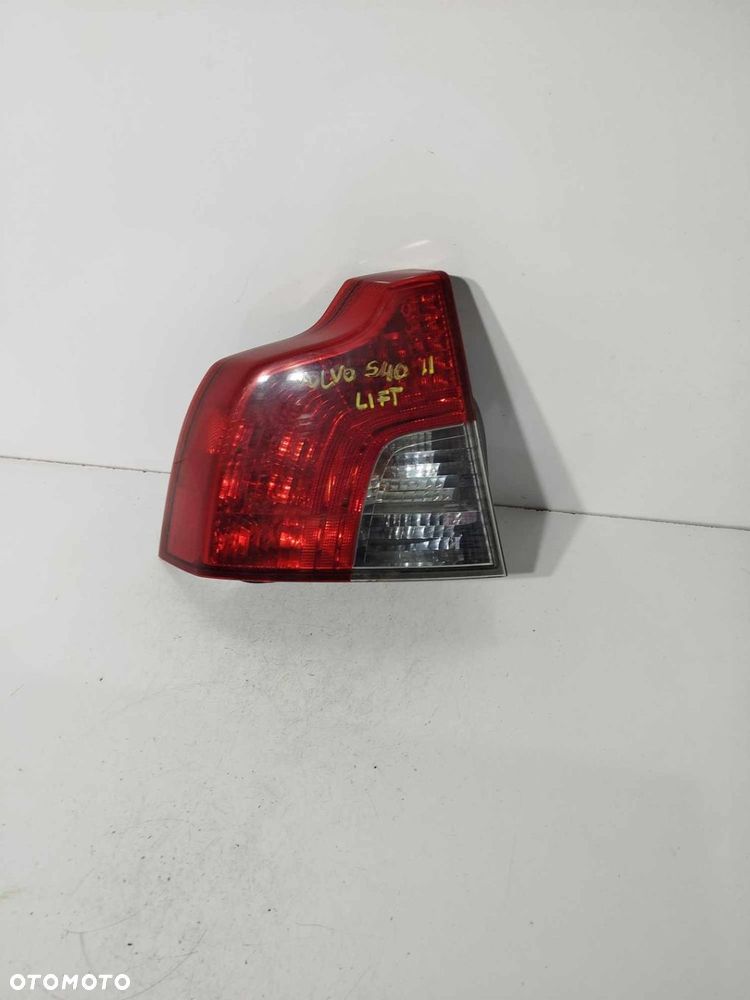 LAMPA LEWA TYLNA VOLVO S40 II LIFT 30744538 - 12
