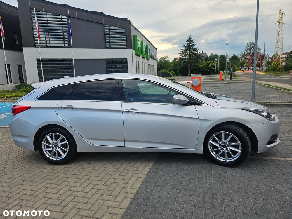 Hyundai i40 Kombi blue 1.7 CRDi Family+ - 34