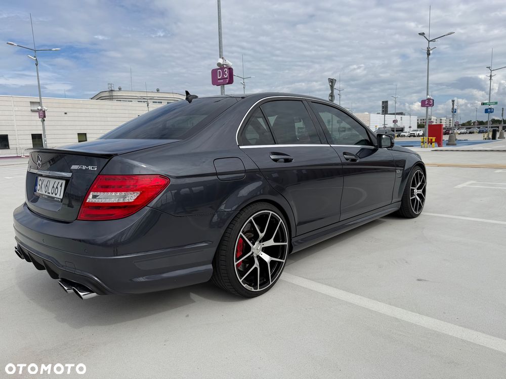 Mercedes-Benz Klasa C 63 AMG AMG SPEEDSHIFT MCT Edition 507 - 6