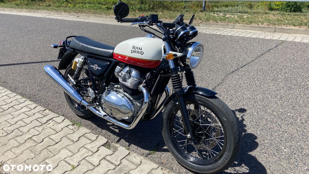Royal Enfield Interceptor - 21