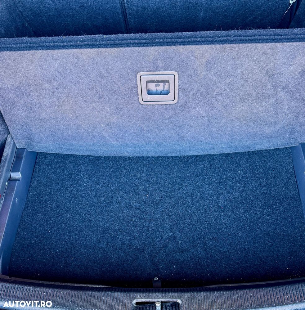 Volkswagen Golf - 11
