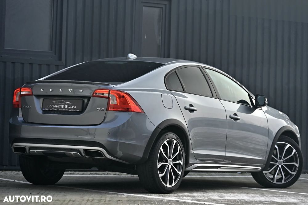 Volvo S60 Cross Country D4 Geartronic Summum - 6