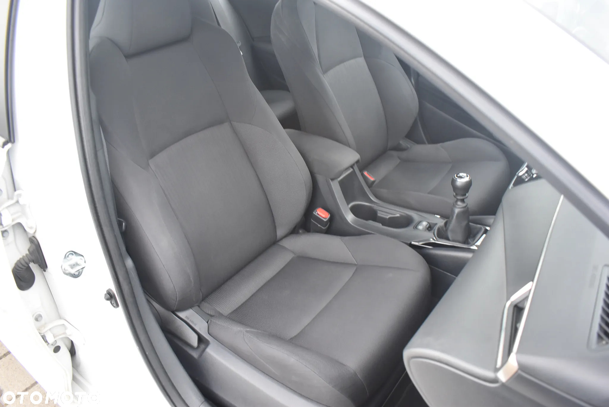 Toyota Corolla 1.2 T Active - 18