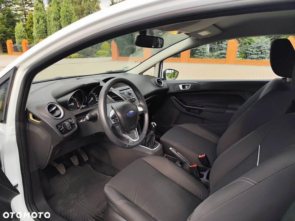 Ford Fiesta 1.25 Champions Edition - 16