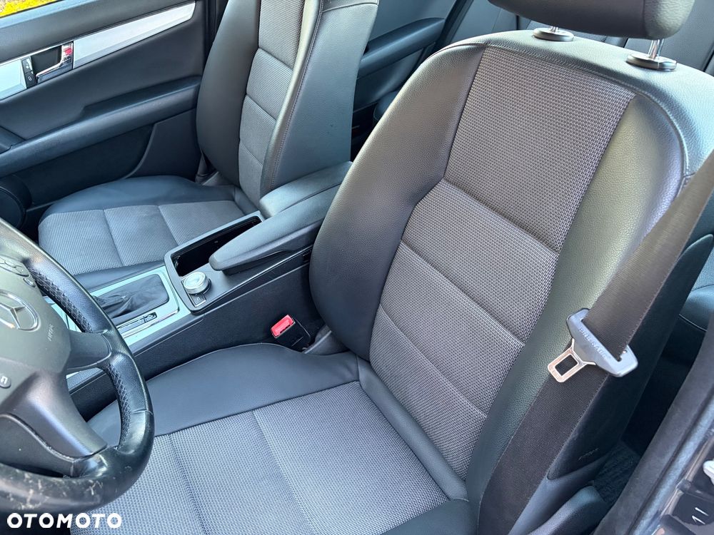 Mercedes-Benz Klasa C 200 7G-TRONIC Avantgarde Edition - 11